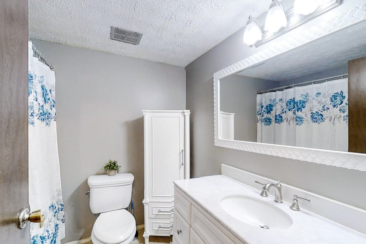 Stone Trce - Photo 5 of 13