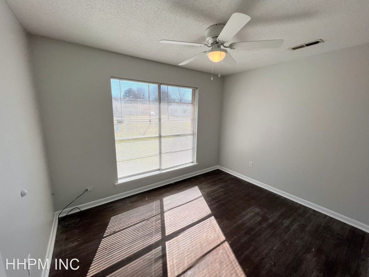 511 Moss Avenue - Photo 2 of 6