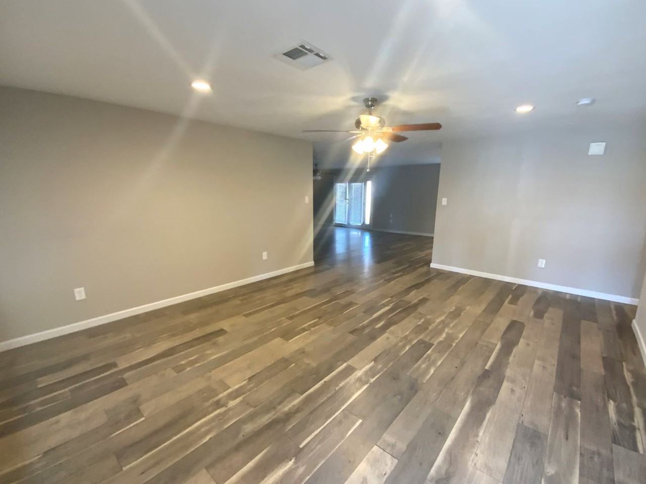 3642 E Captain Dreyfus Ave - Photo 3 of 10