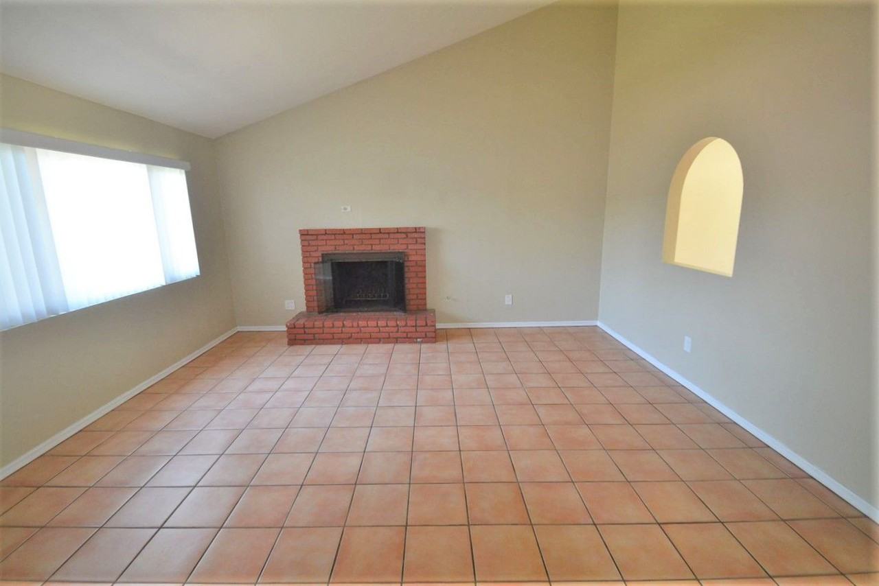 12750 Judd St - Photo 2 of 11