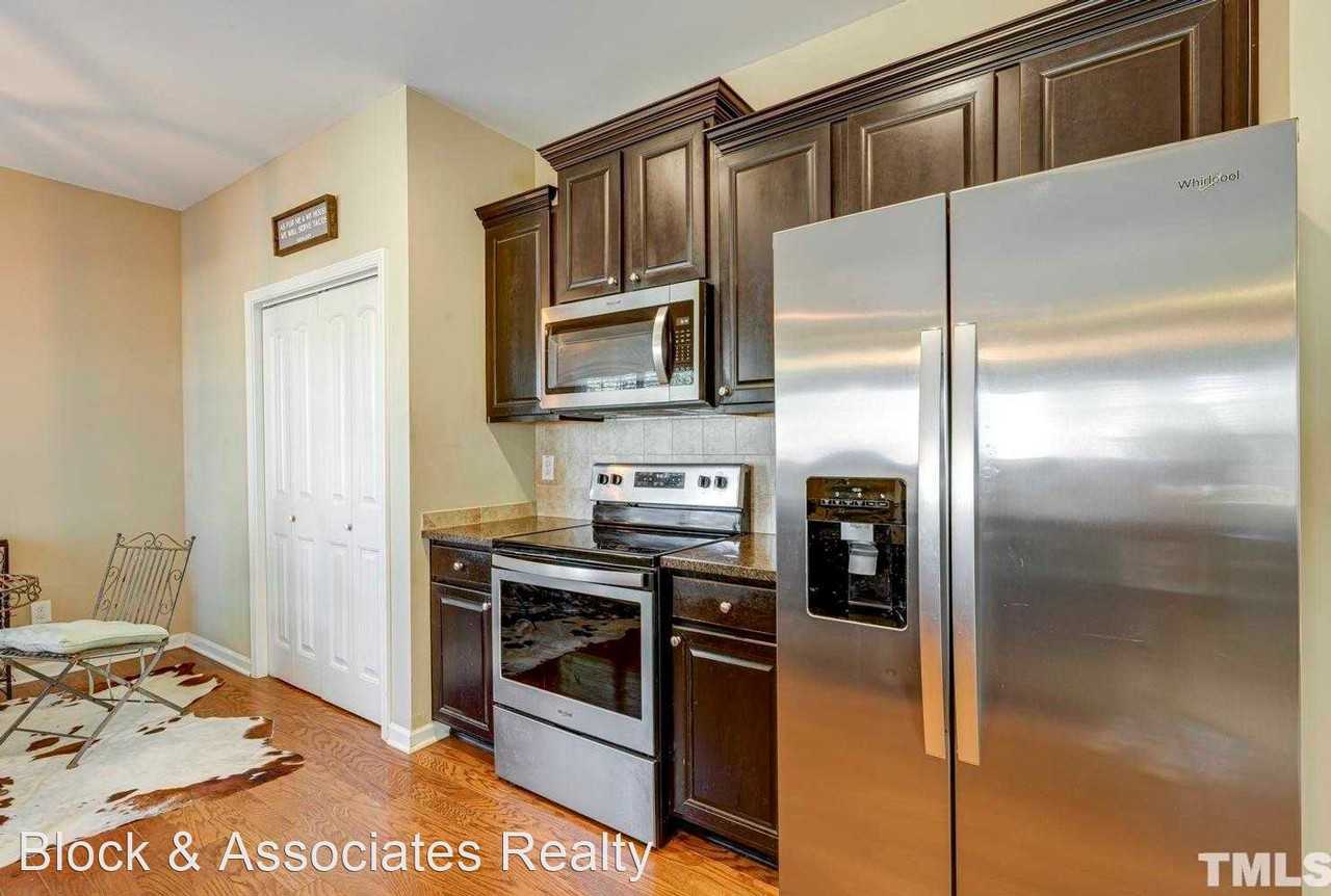 628 Smithridge Way - Photo 2 of 23