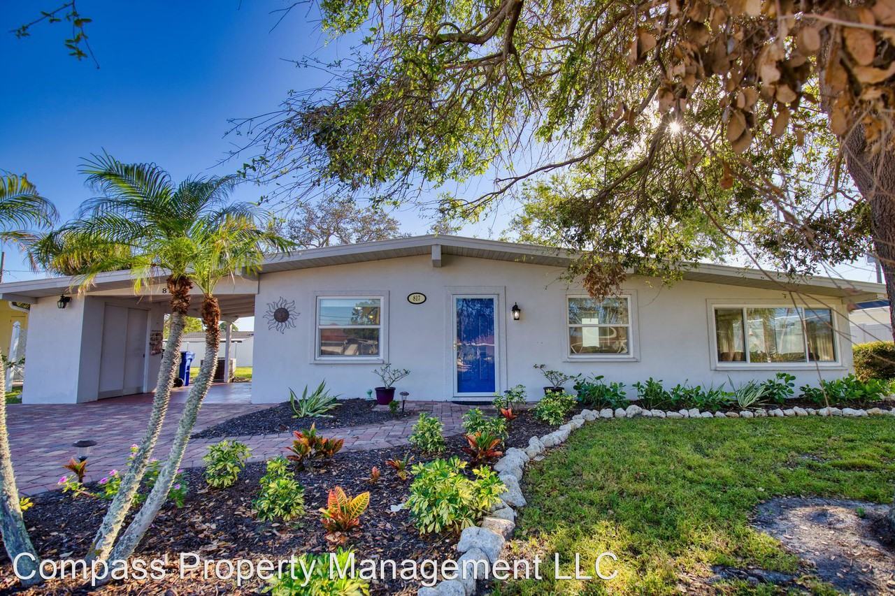 817 Harbor Dr S - Photo 2 of 27