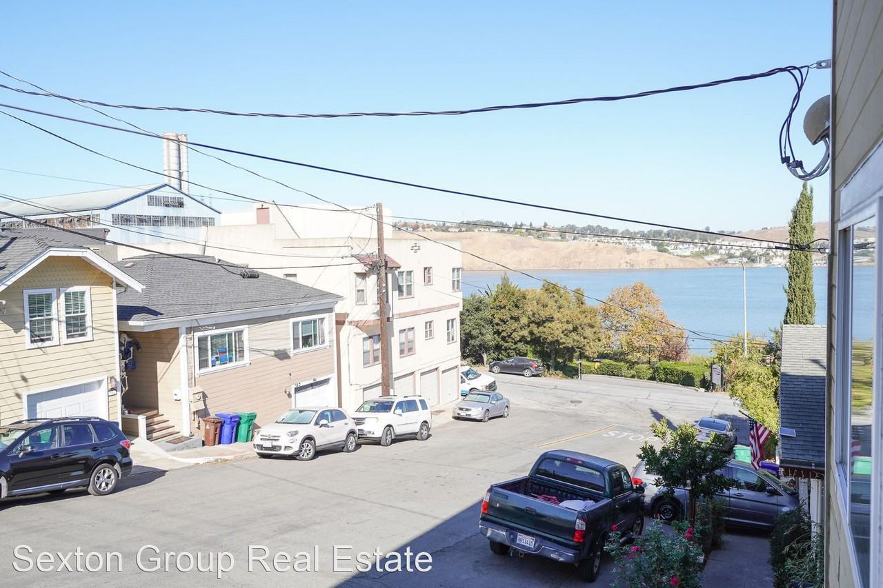 315 Jackson St - Photo 2 of 16