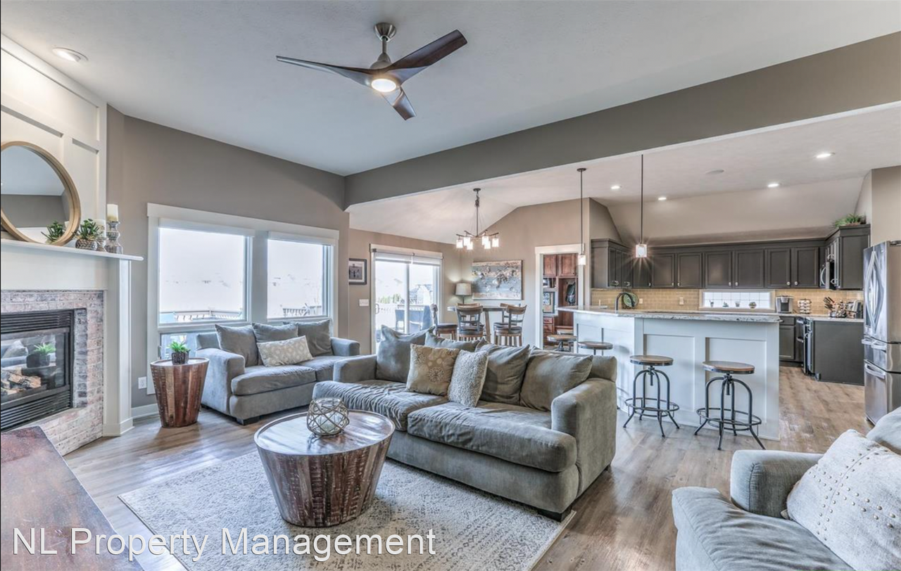 18862 Edna St - Photo 2 of 17