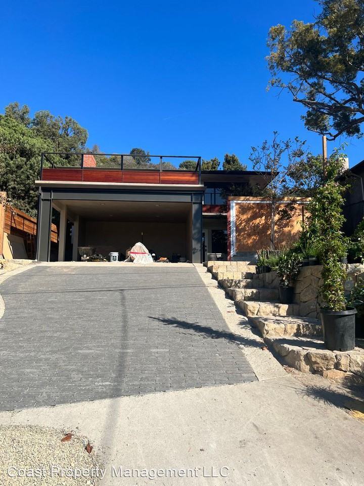 469 Scenic Drive Apartments 469 Scenic Dr, Santa Barbara, CA 93103