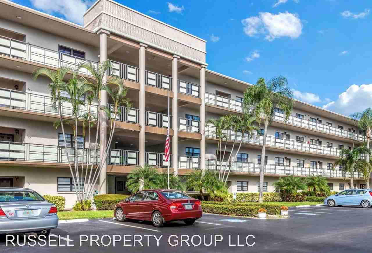 6080 80th St N #410 - Photo 2 of 22