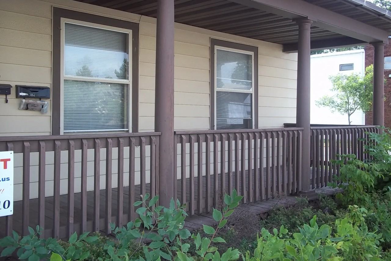 116 1st Ave Sw - Photo 3 of 13