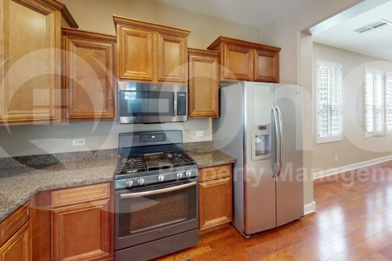 1316 S Martingale Rd - Photo 2 of 17