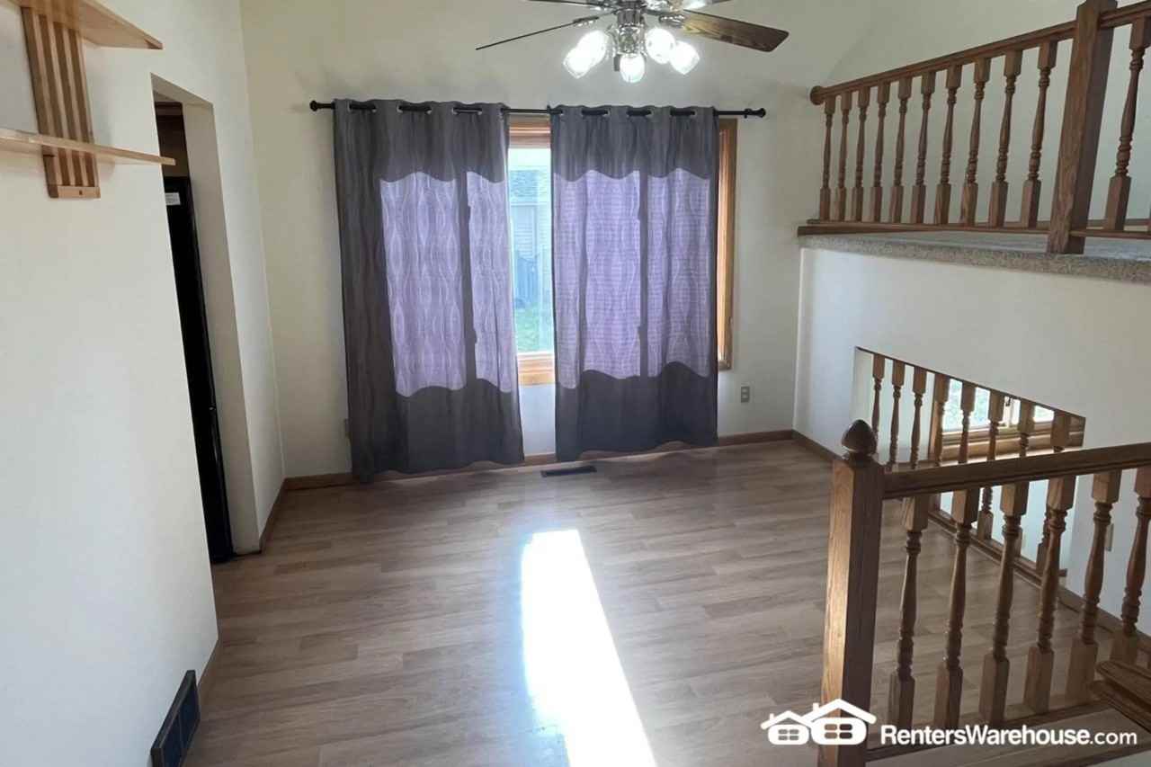 17325 Ixonia Path - Photo 3 of 22