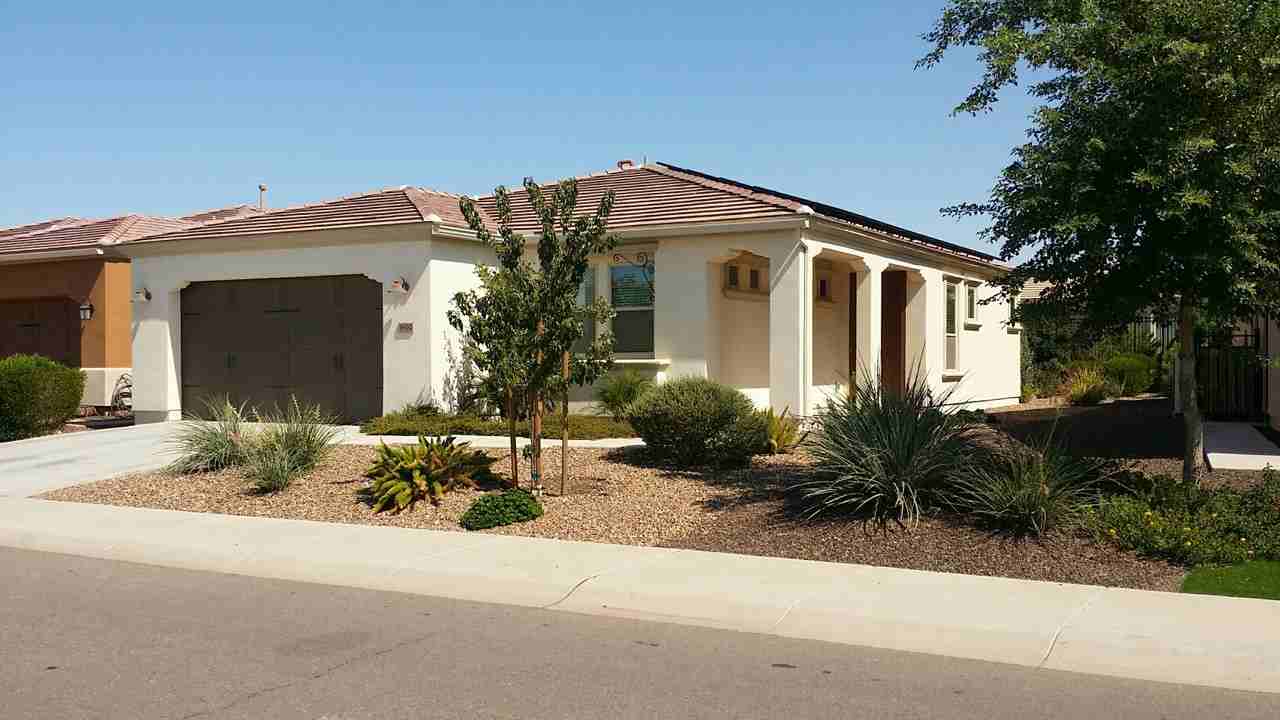 1602 E Azafran Trl - Photo 2 of 23