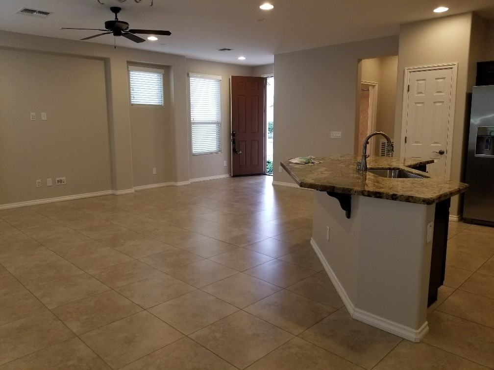 1602 E Azafran Trl - Photo 5 of 23