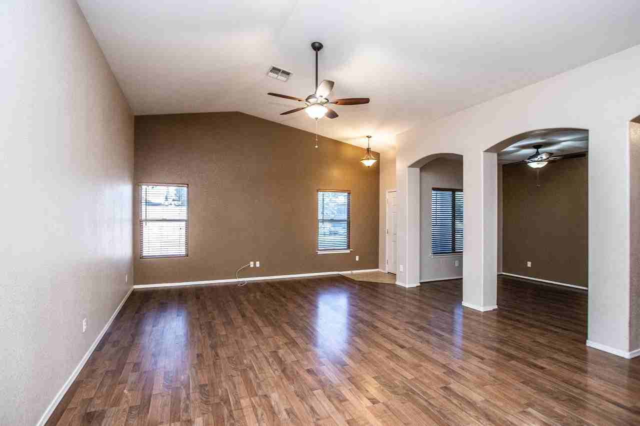 44629 W Santa Fe Ave - Photo 3 of 29