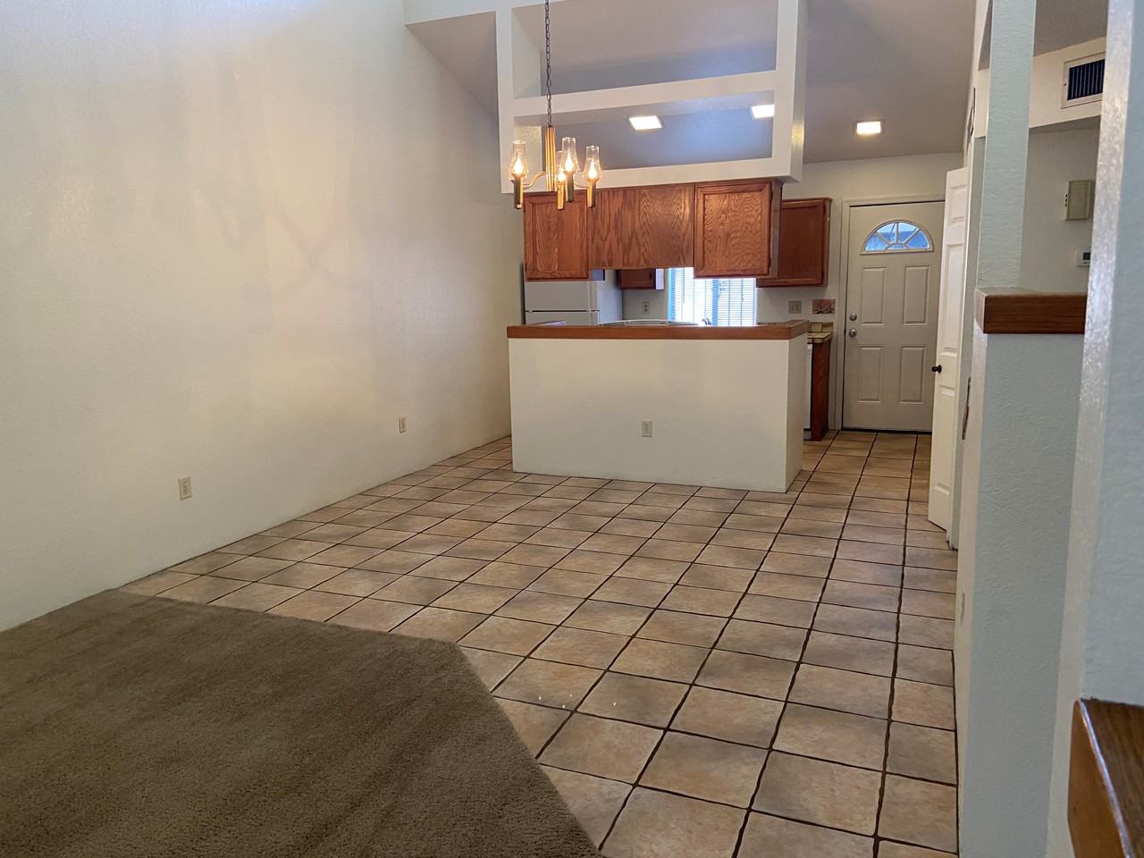 2733 N Centre Court Dr - Photo 2 of 17