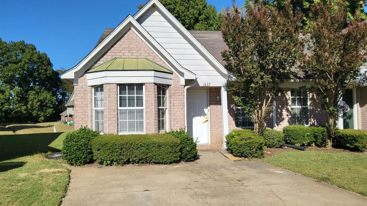 1672 Joy Blvd, Horn Lake, MS 38637 3 Bedroom House for 1,250/month