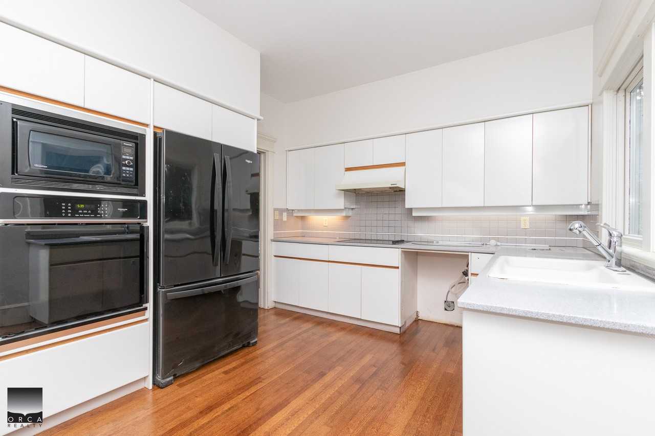 1576 Angus Dr - Photo 2 of 27