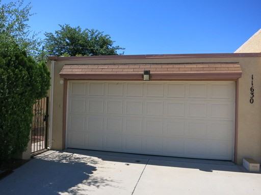 11630 Candelaria Rd NE - Photo 2 of 2