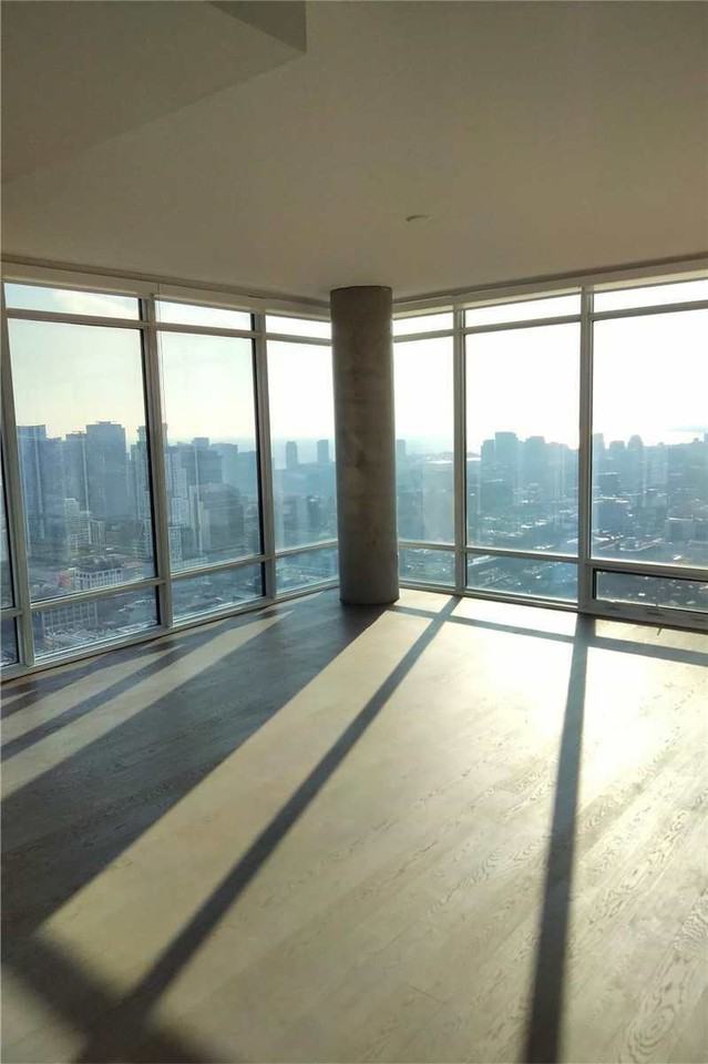 488 University Avenue #3610