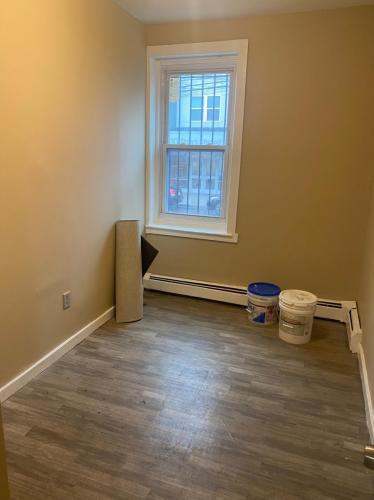 307 Bond St #1 - Photo 3 of 9