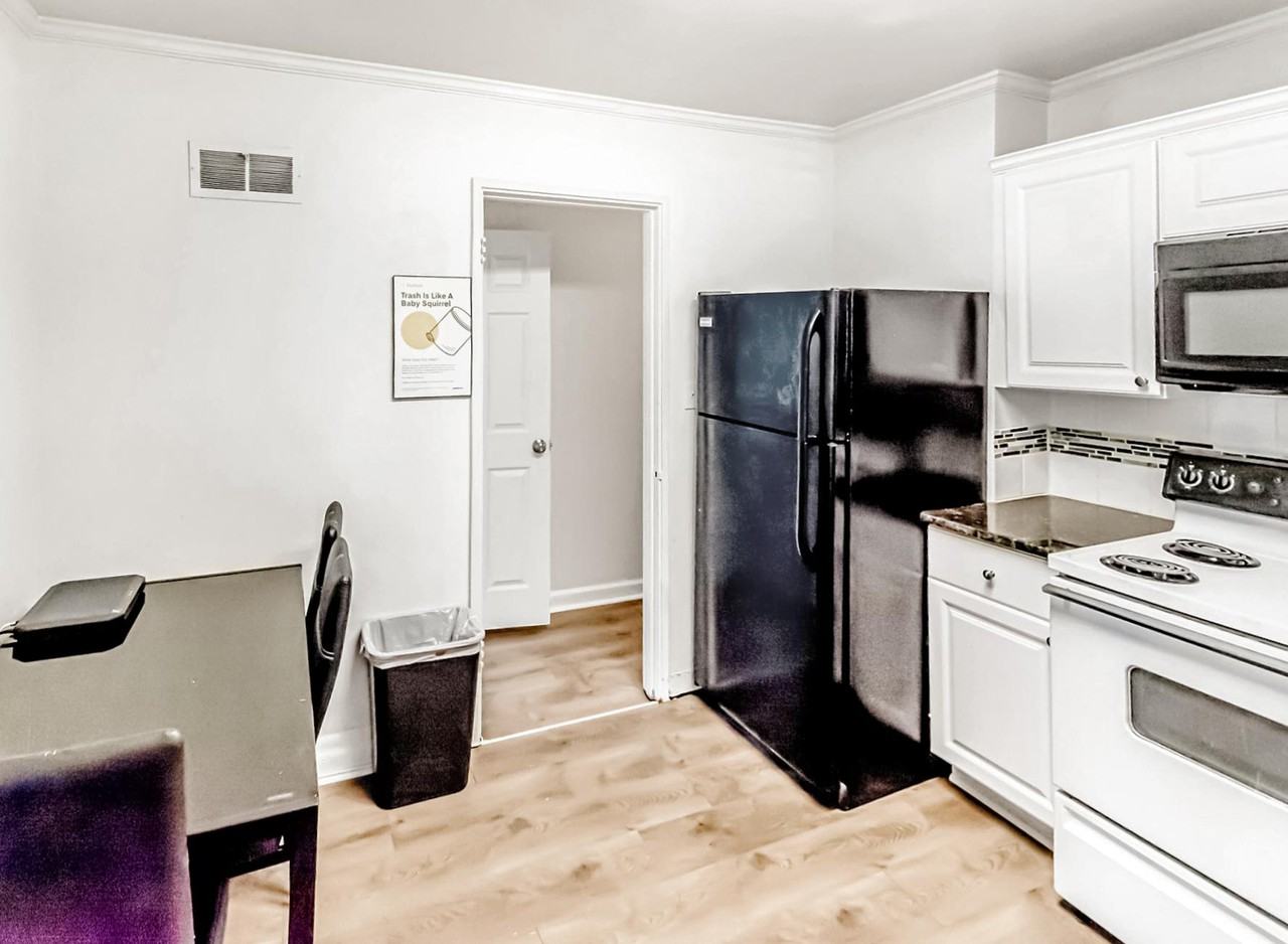 Flintwood Drive Southeast - Photo 4 of 16