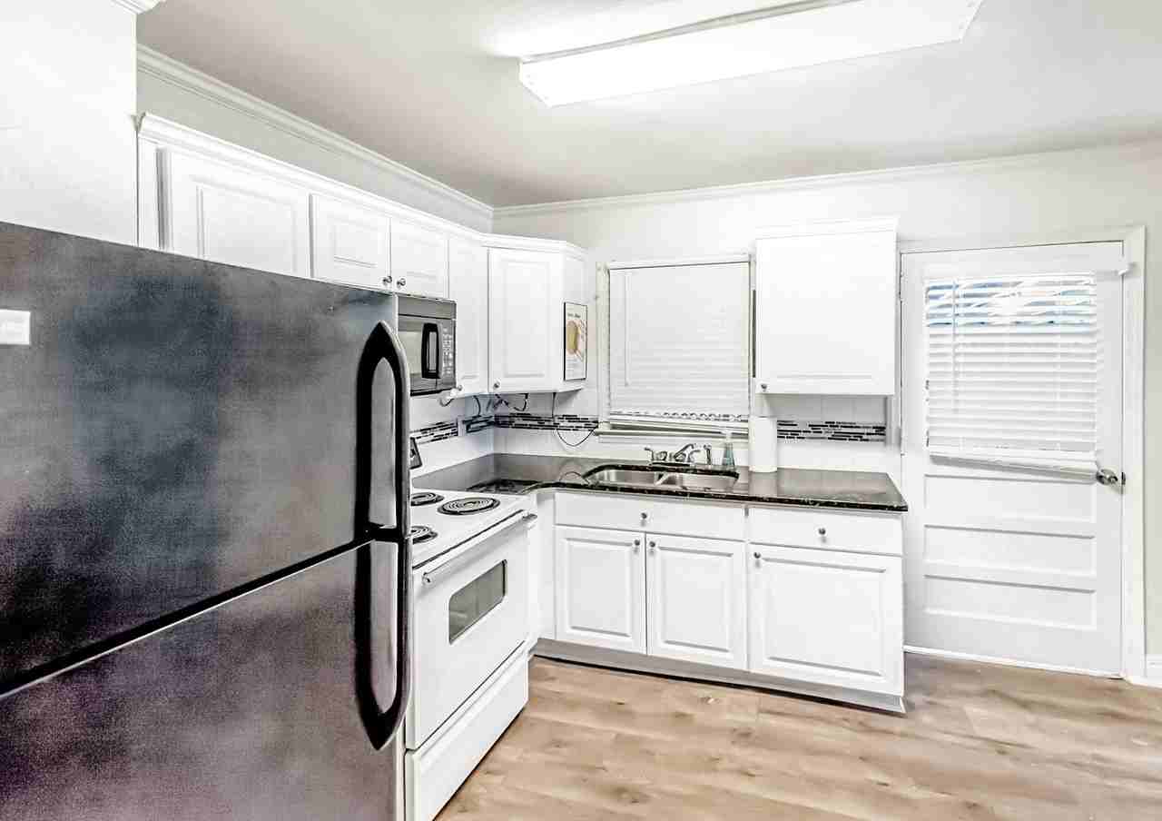 Flintwood Drive Southeast - Photo 7 of 16