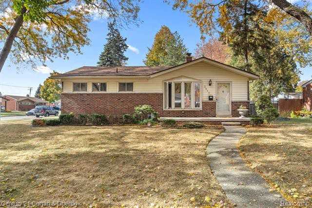 3417 Mckitrick St - Photo 3 of 43