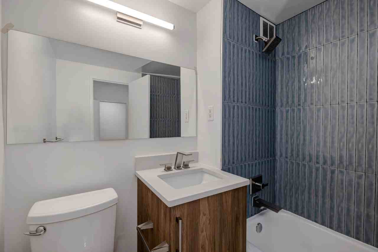 Quebec House Apartments - Photo 7 of 29