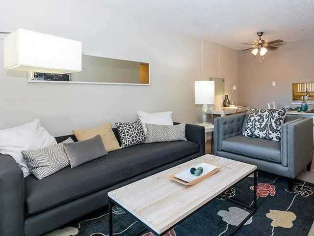 888 S Oneida St - Photo 2 of 24