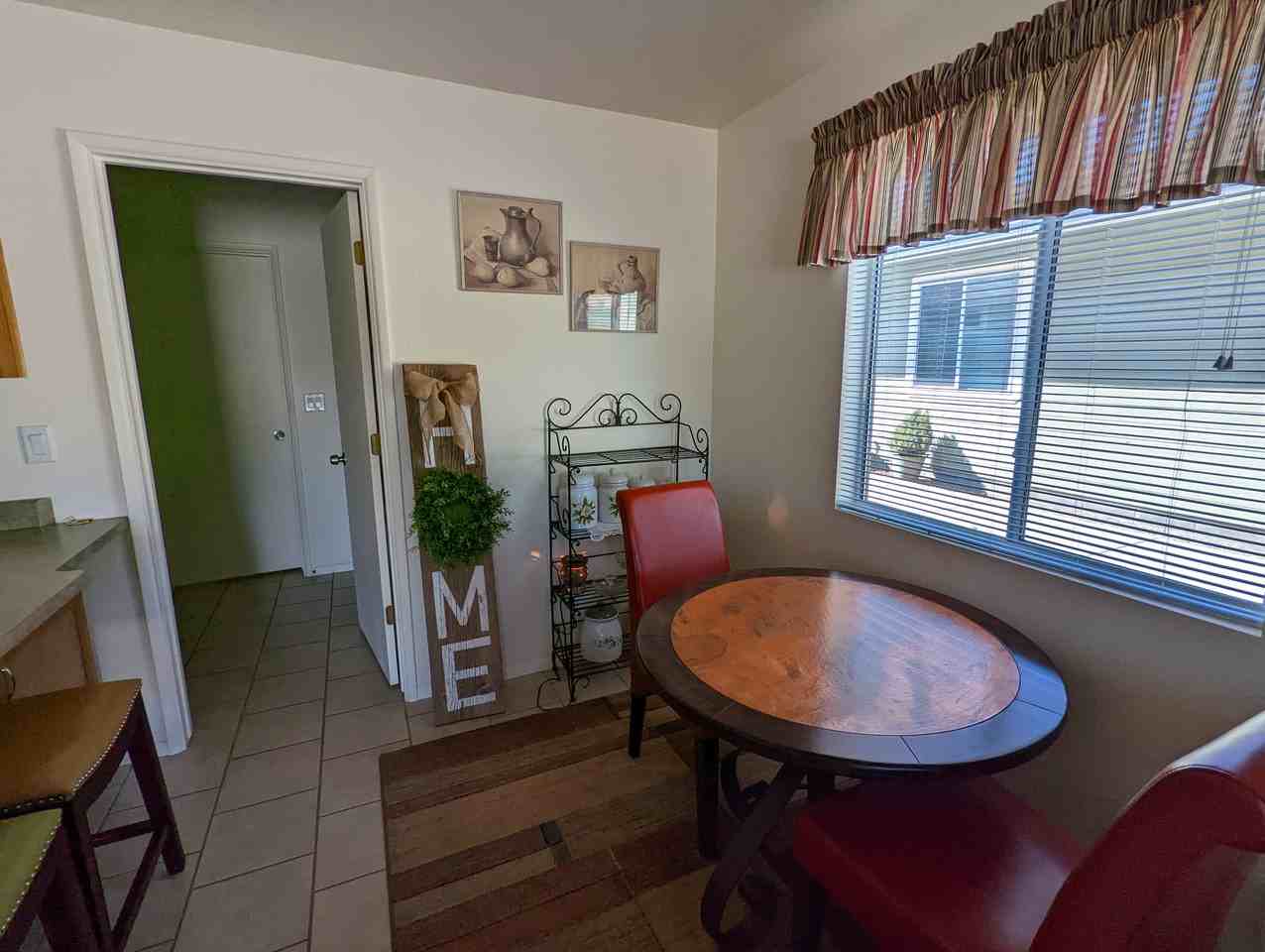 E CLIFF HOUSE DR - Photo 3 of 31