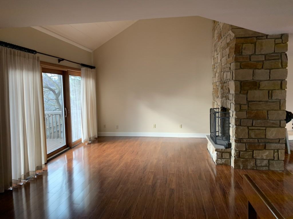 Lakeview Dr #401 - Photo 3 of 22