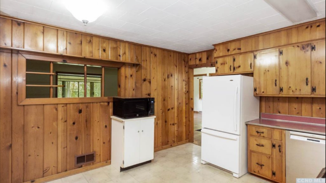 32 Evergreen Dr - Photo 2 of 41