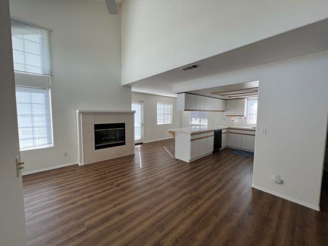 952 Seabright Ave - Photo 2 of 17