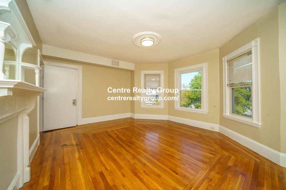 1590 Cambridge St #2R - Photo 2 of 12