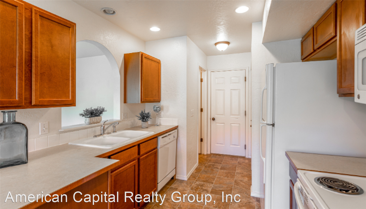 325-421 Larkspur Street and 512-598 Lupine Street - Photo 3 of 10