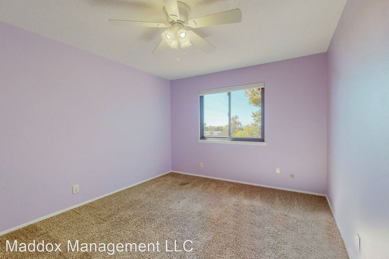 5415 Vista Del Cerro Ne - Photo 2 of 40