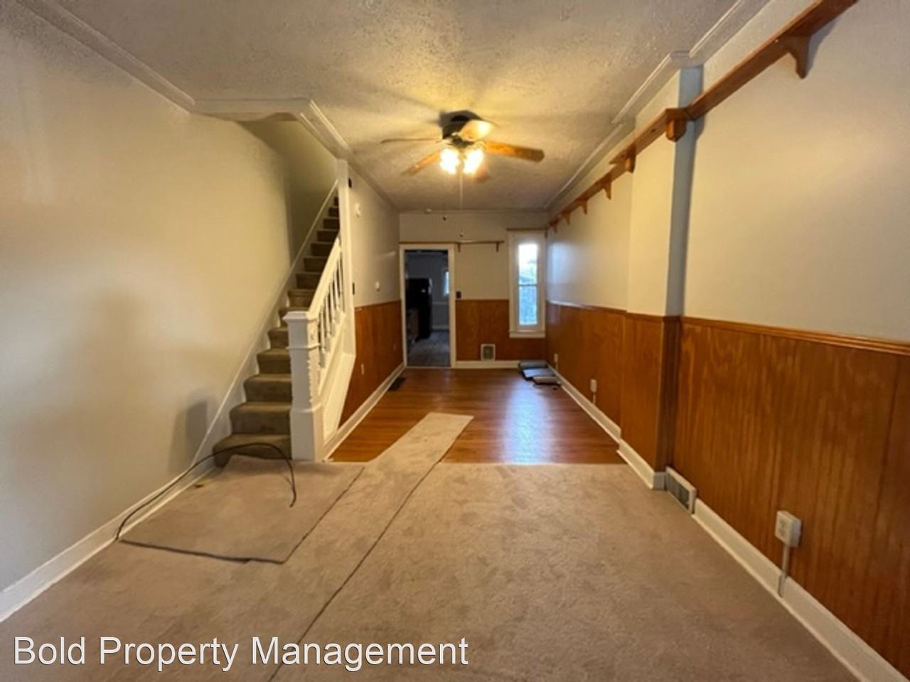 311 Lombard St - Photo 3 of 10