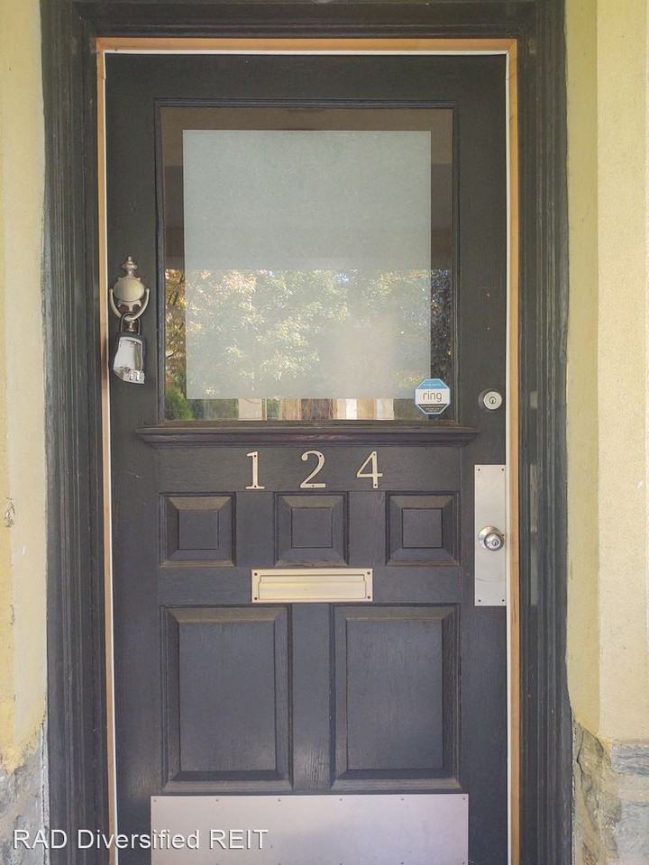 124 Pelham Rd - Photo 2 of 7