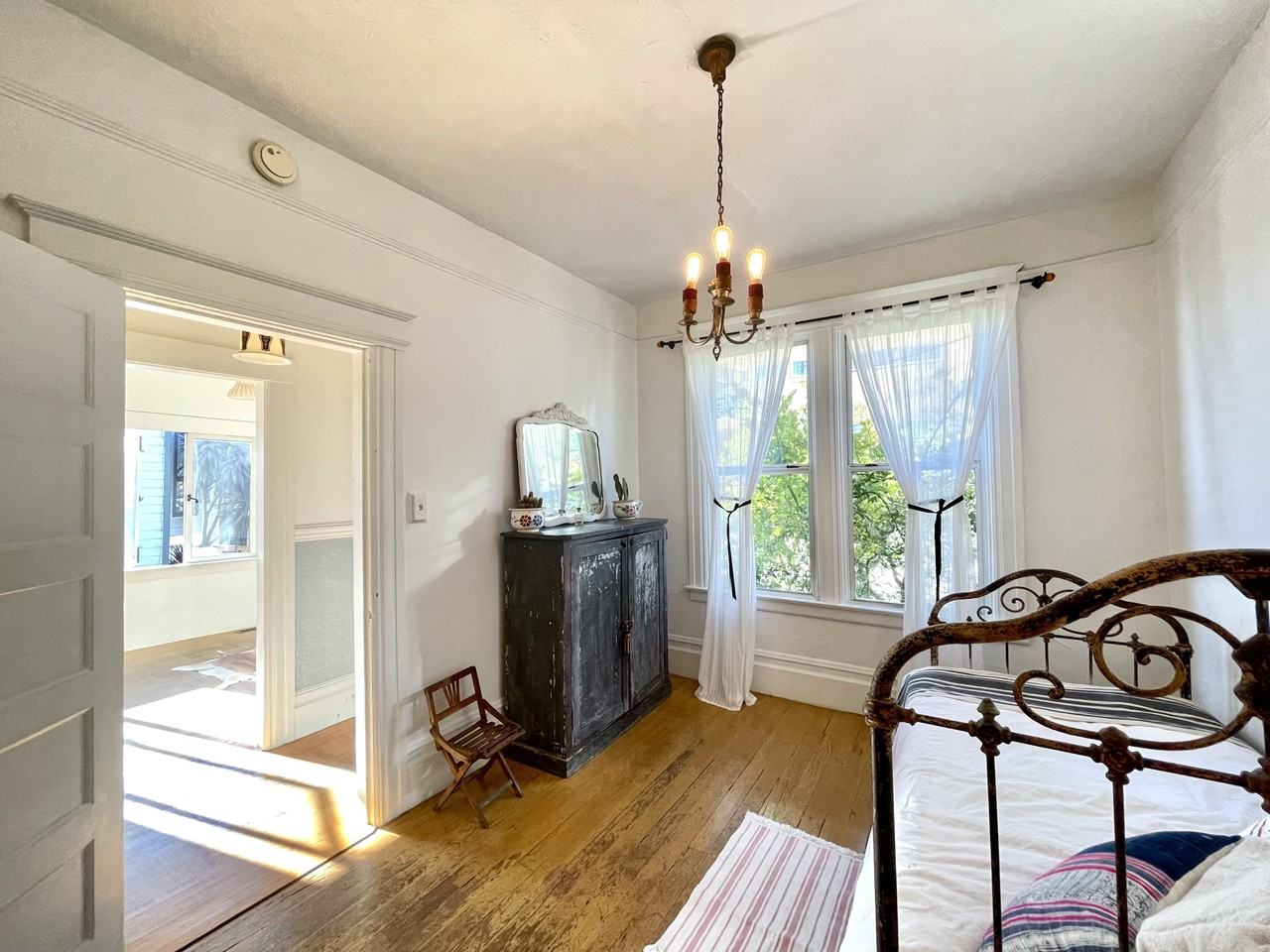 319 Mullen Ave - Photo 3 of 20