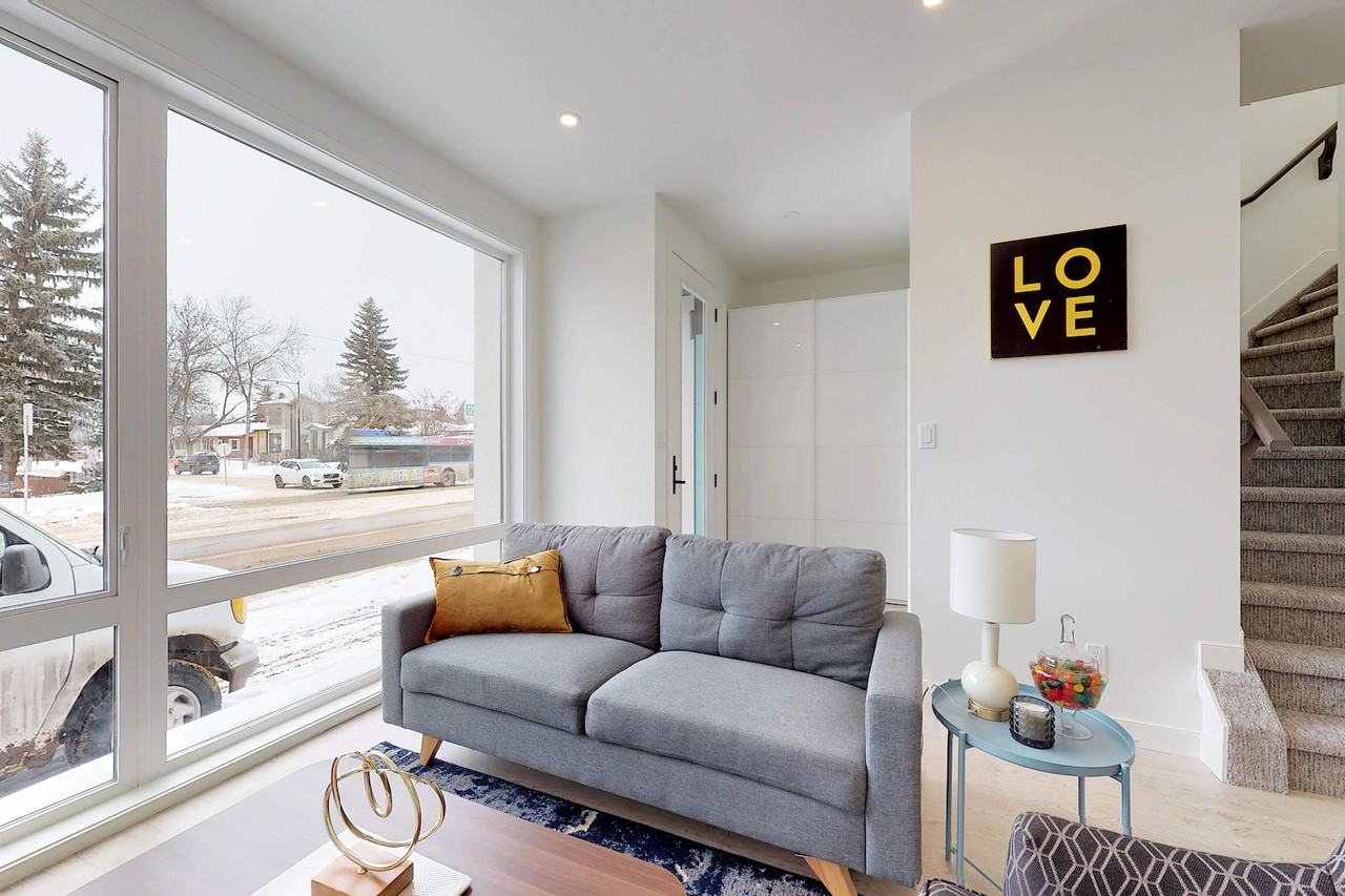 Westmount Townhomes Apartments 12907 107 Ave Nw, Edmonton, AB T5M 2A2