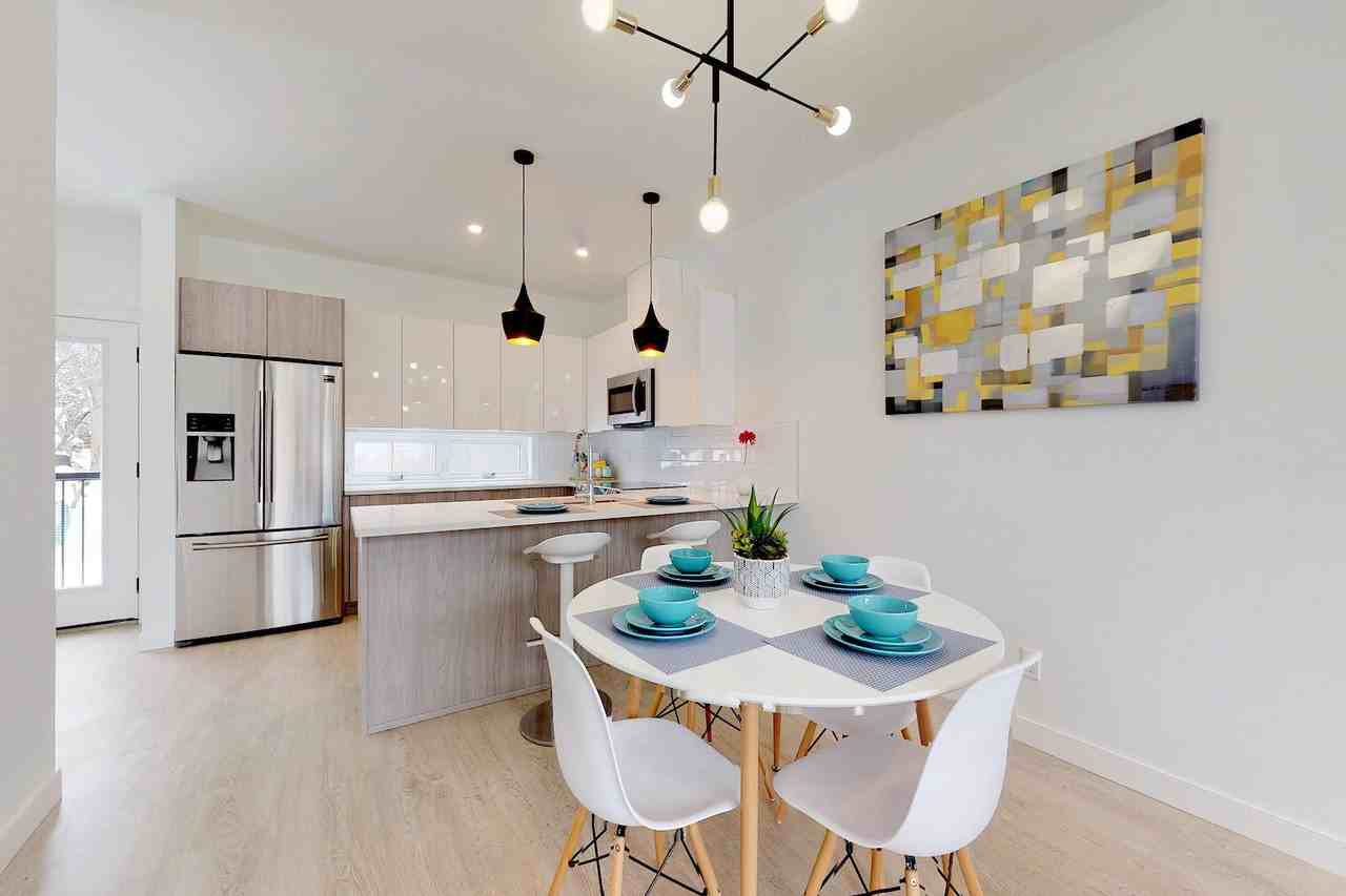 Westmount Townhomes Apartments 12907 107 Ave Nw, Edmonton, AB T5M 2A2