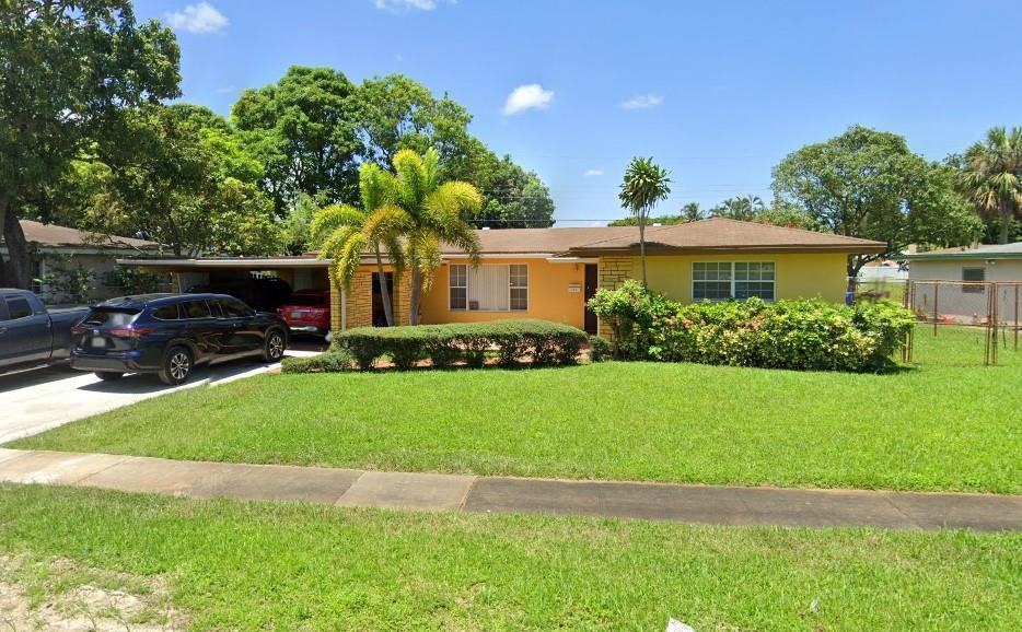 664 W Melrose Cir #1