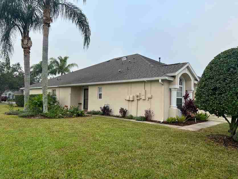 19430 Weymouth Dr - Photo 3 of 29