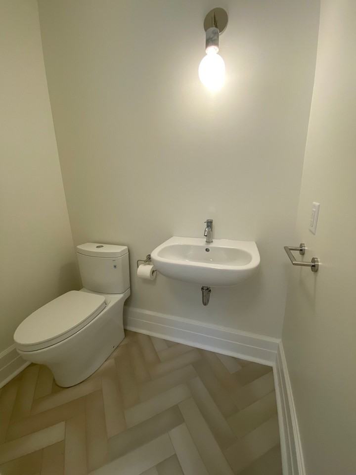 2961 Av de Soissons - Photo 3 of 14