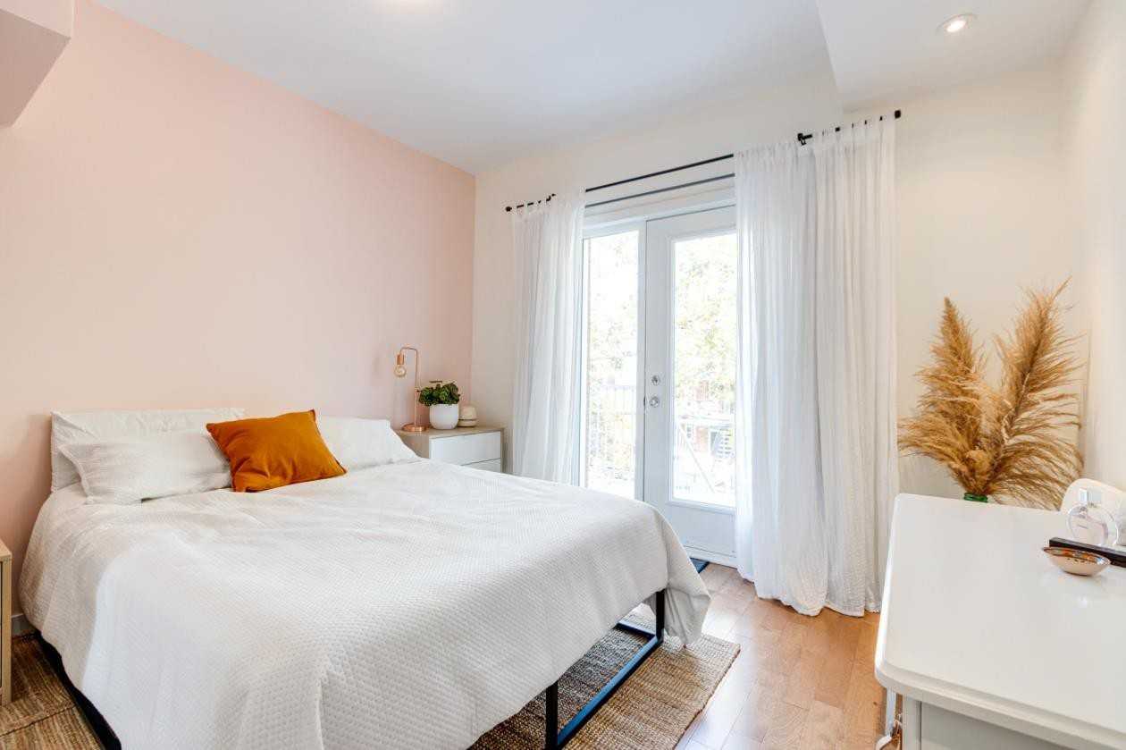 6533G Rue De Bordeaux - Photo 3 of 16