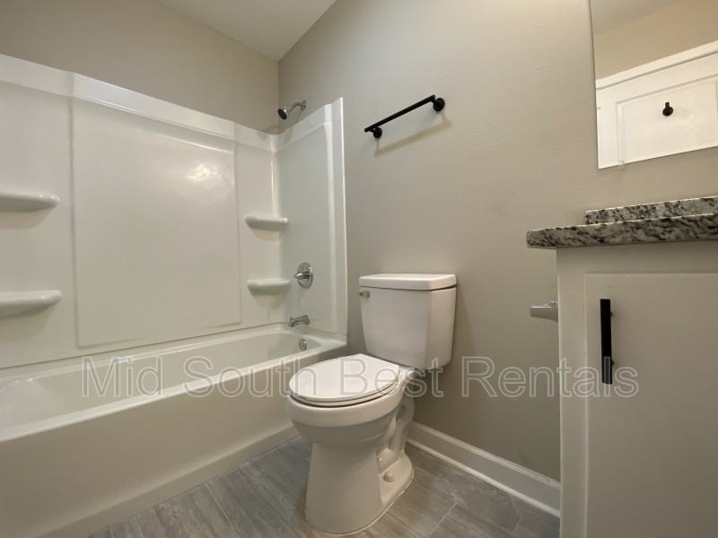 320 Bellewood Ln - Photo 7 of 8