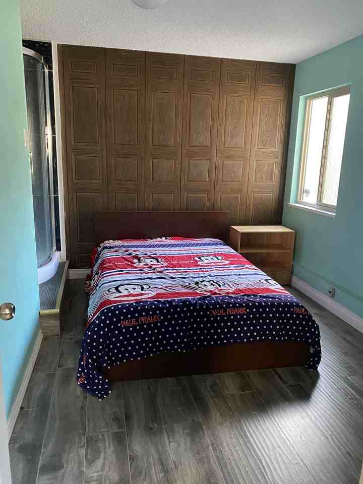 4600 Coventry Drive - Photo 3 of 7