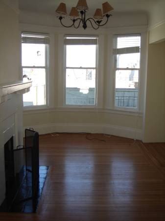 1302 Taylor St - Photo 2 of 8