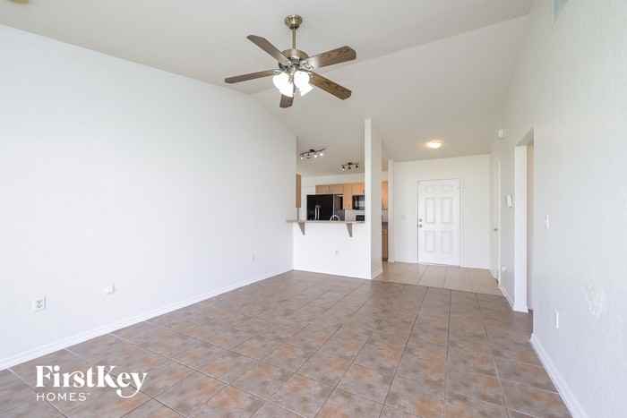 7916 Apple Blossom Dr - Photo 3 of 15