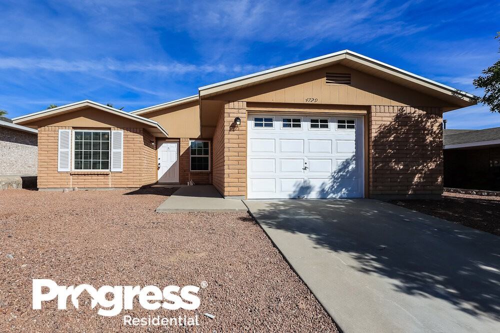 4729 Loma Del Rey Cir - Photo 3 of 17