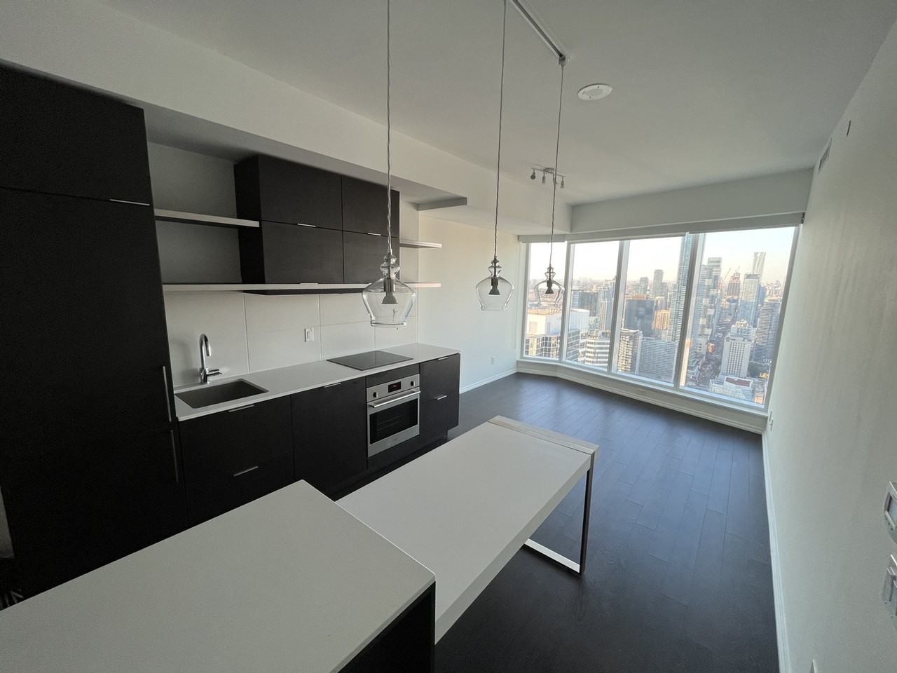 197 Yonge Street #5114