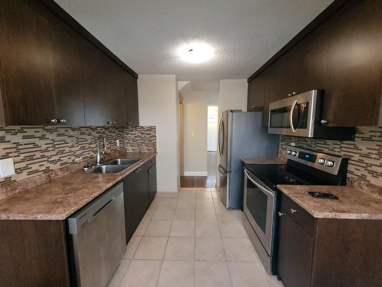 14779 - 25 st - Photo 2 of 19